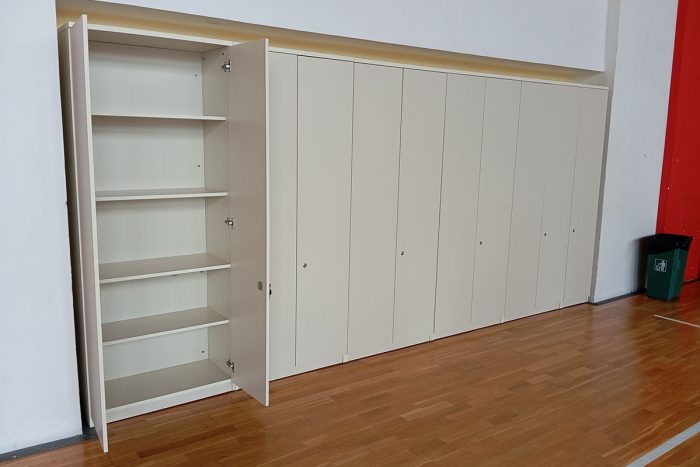 Κατασκευή ερμαρίων αποθήκευσης αθλητών